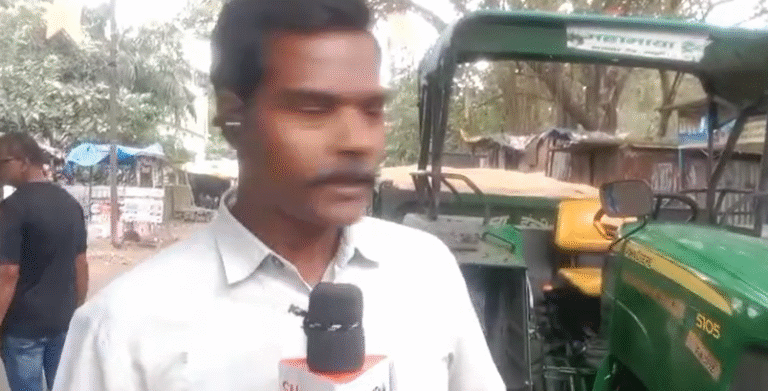 जिले में हो रही लगातार रेत की चोरी जिस पर विभाग कार्रवाई करने से असमर्थ जहां तमाम सरकारी अधिकारियों के कार्यालय है उसी जगह से रेत की परिवहन की जा रही है लेकिन अधिकारी खामोश कहा जा सकता है कि विभाग की संलिप्तता से चल रहा यह कारोबार