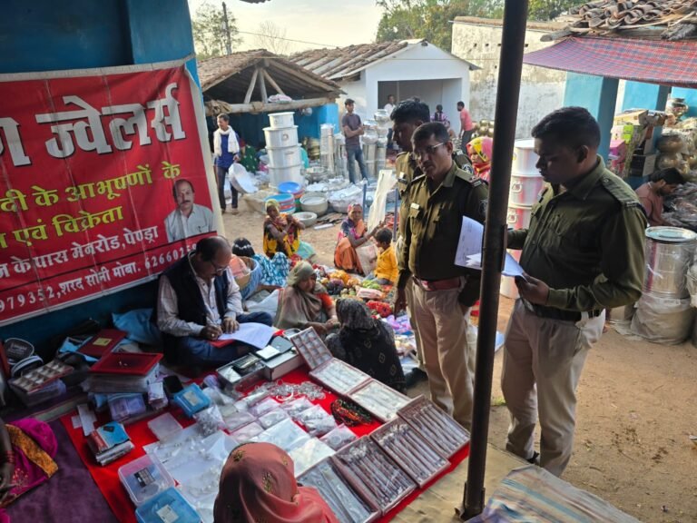 कोरबा में थाना पसान का विशेष जन-जागरूकता अभियान: लूट, चोरी व धोखाधड़ी रोकने पुलिस ने बढ़ाई सतर्कता