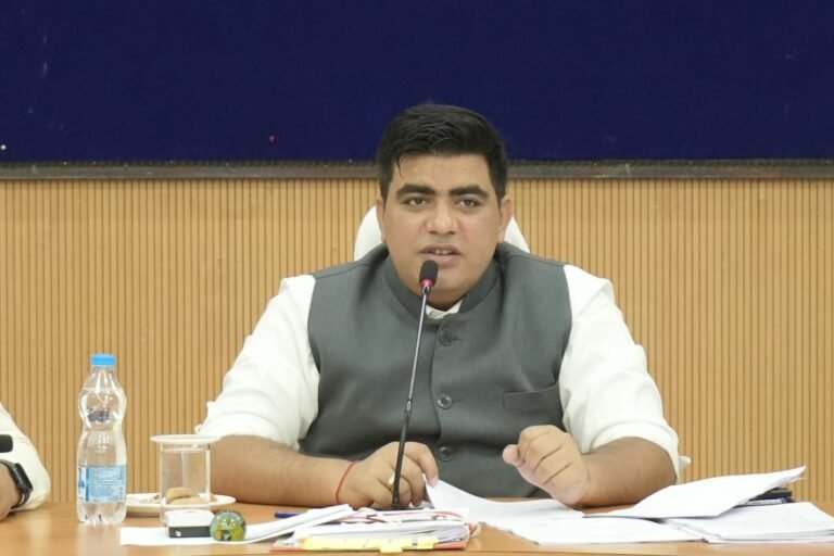 राशन दुकानों में भंडारण-वितरण की समीक्षा करने एसडीएम को दिए निर्देश