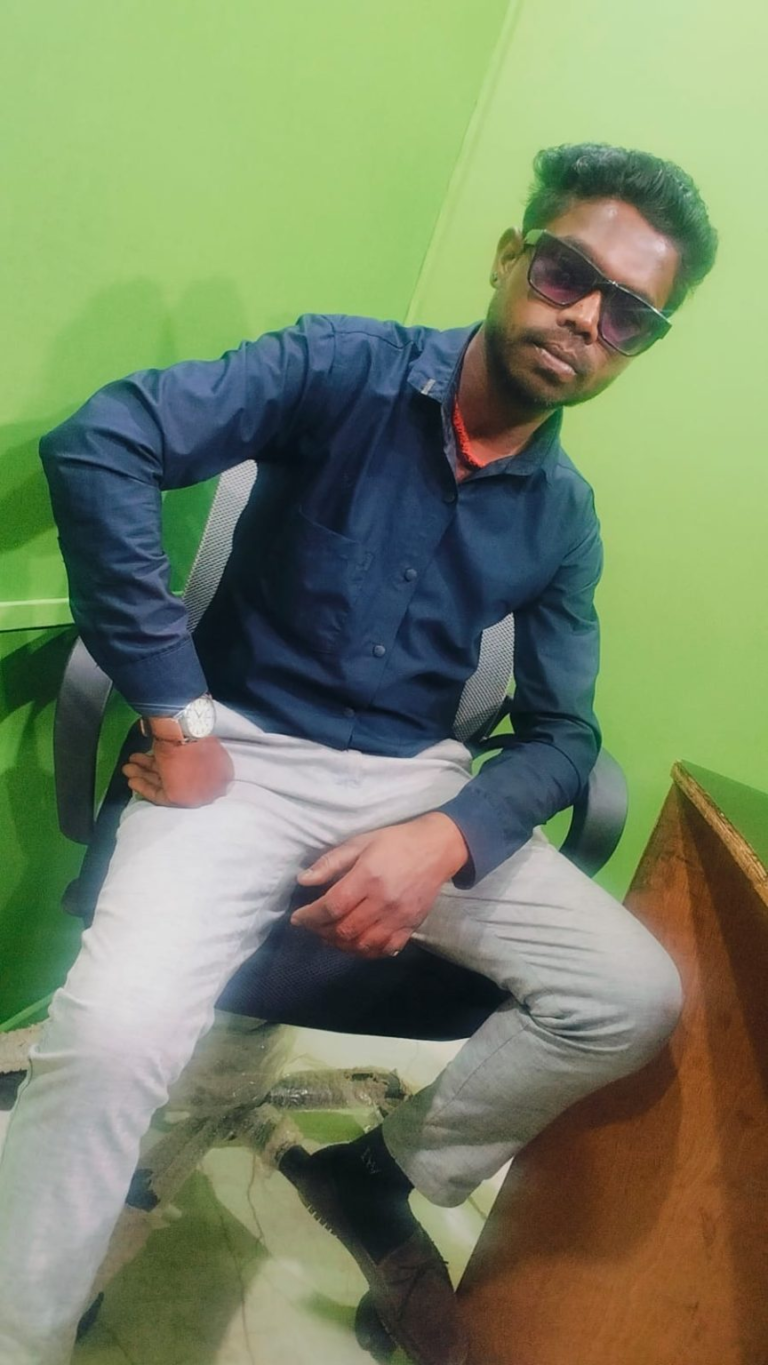 कोरबा में रिपोर्टर इमानुअल तांडी का संदिग्ध हालात में शव मिला, बंद कमरे से आने लगी बदबू तो हुआ खुलासा…