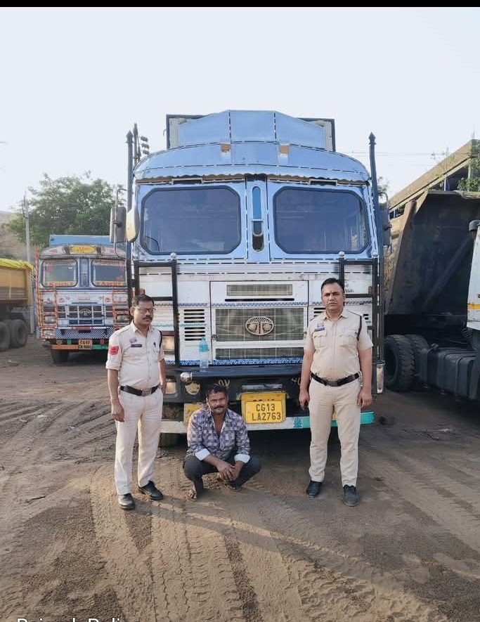“ऑपरेशन प्रहार” के तहत अवैध कबाड़ परिवहन पर रायगढ़ पुलिस की एक और बड़ी कार्रवाई — ट्रक सहित 13 टन अवैध स्क्रैप जब्त