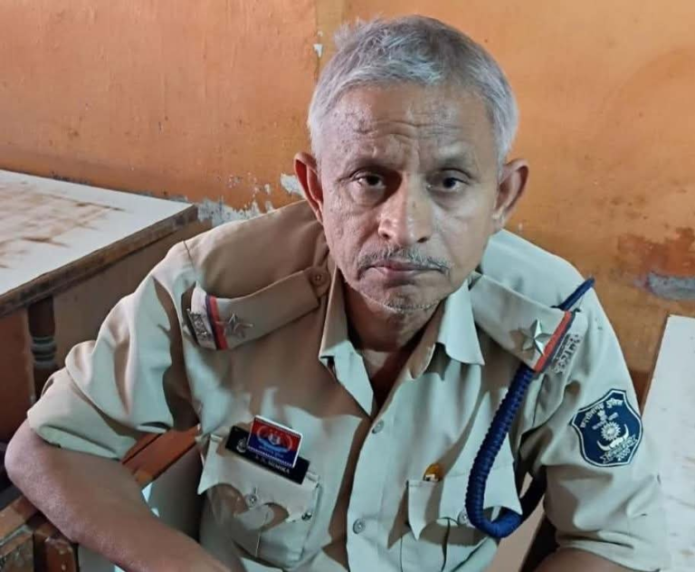 सक्ती में ASI 20 हजार की रिश्वत लेते गिरफ्तार :- मारपीट केस में कड़ी कार्रवाई से बचाने मांगी 40 हजार रिश्वत, पहली किश्त 20 हजार पहले ले चुका था आरोपी, ढाबा में दूसरी किश्त लेते हुए एसीबी ने रंगे हाथ पकड़ा,,