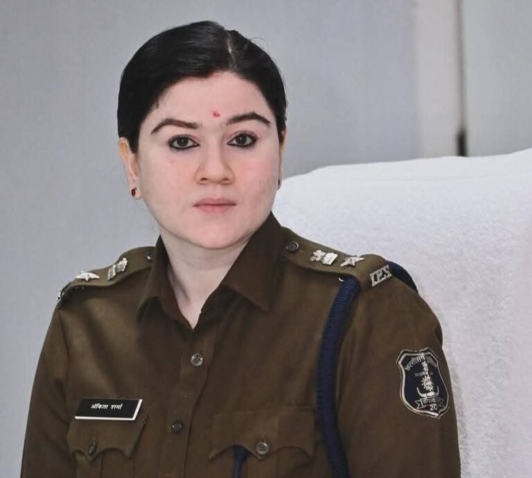 CG Police थाने में नाबालिग बालिका से अभद्र व्यवहार पर SP का एक्शन, TI और महिला हेड कांस्टेबल सस्पेंड….