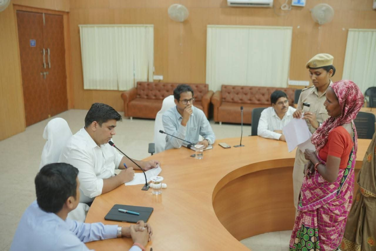बच्चों की पढ़ाई न हो प्रभावित, जनदर्शन में शिक्षा एवं छात्रावास सुविधा सुनिश्चित करने की पहल