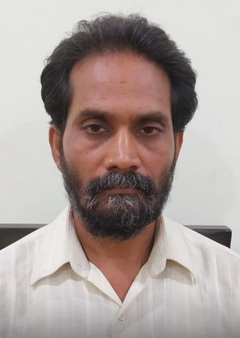 “जिला अस्पताल के प्रभारी सिविल सर्जन 1 लाख की रिश्वत लेते रंगे हाथ गिरफ्तार, ACB ने डभरा कॉलेज मोड़ पर बिछाया था जाल”