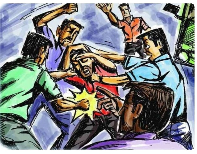करतला में बवाल: चिकन-चावल खाया, बिल मांगा तो ढाबा संचालक और महिला को बेरहमी से पीटा; 9 पर FIR