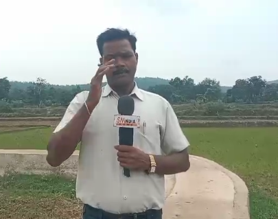 जनता के पैसे की बर्बादी: सरपंच ने खेत में बना दी ₹8 लाख की ‘बेमतलब’ सड़क, ग्रामीणों में भारी आक्रोश, कार्रवाई की मांग