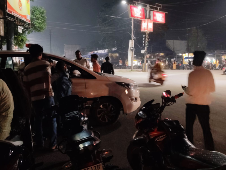 ब्रेकिंग न्यूज़: ‘सजग कोरबा, सतर्क कोरबा’—बुधवारी चौक पर चला पुलिस का महा-अभियान