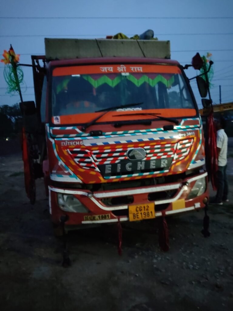 BREAKING NEWS: करतला पुलिस की बड़ी कार्रवाई, कबाड़ से लदी गाड़ी पकड़ी गई