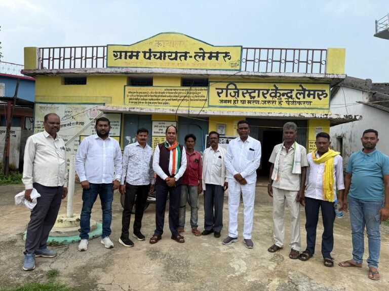मलेरिया प्रभावित गांवों तक पहुंचे विधायक फूलसिंह राठिया, नाले और पगडंडी पार कर किया अंतिम छोर तक दौरा