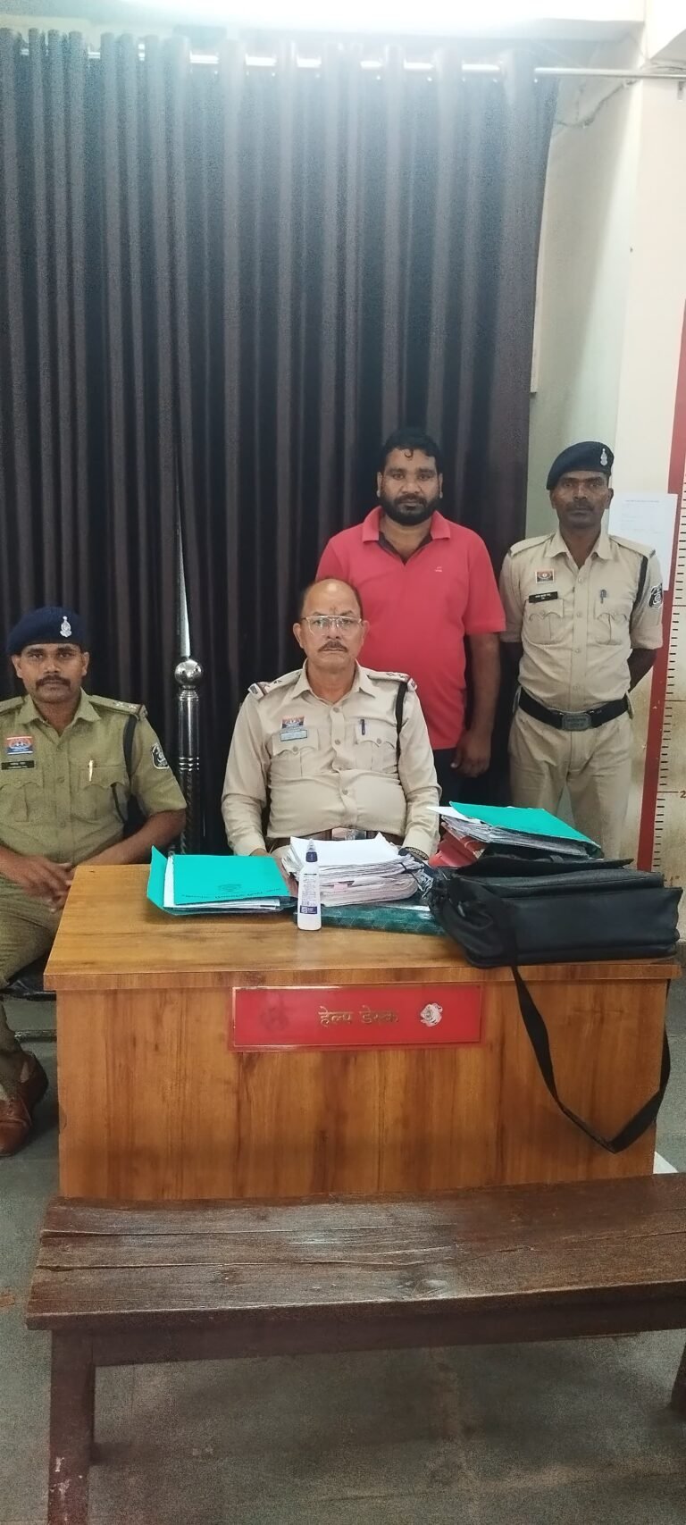 * जिला बदर बदमाश पुलिस के हत्थे चढ़ा, आदेश तोड़कर जांजगीर में छिपा मिला