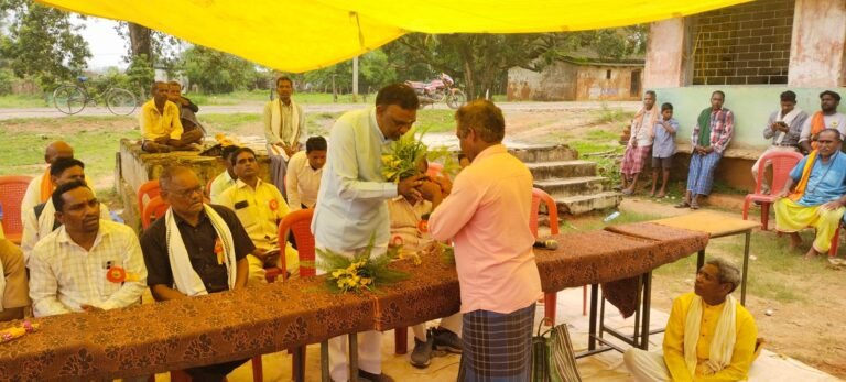ग्राम गिरारी पहुंचे विधायक फूल सिंह राठिया, राम मंदिर भूमिपूजन में हुए शामिल
