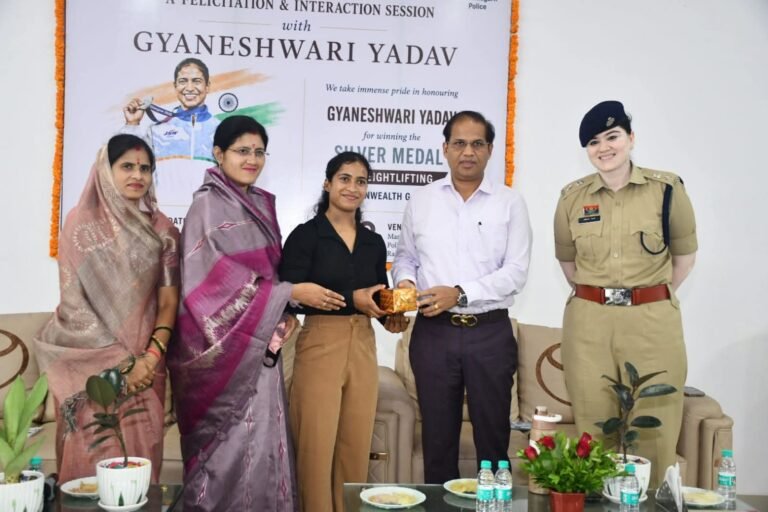 सपनों को पंख तब मिलते हैं, जब हौसले अनुशासन से मिलते हैं।