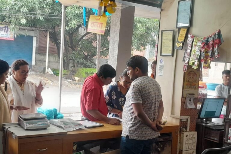 *कटघोरा एवं पोड़ी उपरोड़ा में उर्वरक-कीटनाशक दुकानों का औचक निरीक्षण*