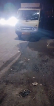 त्योहारी सीजन में पुलिस की सख्ती के बीच स्क्रैप से लदी गाड़ी पकड़ी गई, तनवीर के नाम से बताई जा रही गाड़ी पर कार्रवाई जारी!